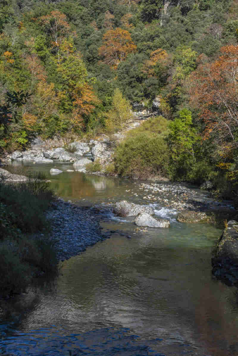 Huesca - parque nacional de Ordesa y Monte Perdido - valle de Añisclo 11 - cañon de Añisclo - desfiladero de las Cambras.jpg